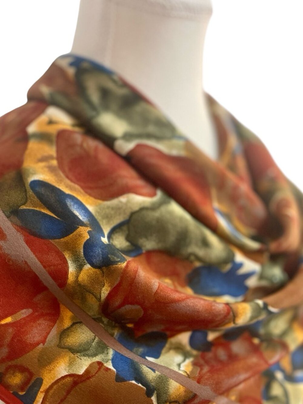 Tie Rack Vintage Floral Silk Square Scarf, 100% Silk, Made in Japan, 30 x 30, Ar - Picture 3 of 10